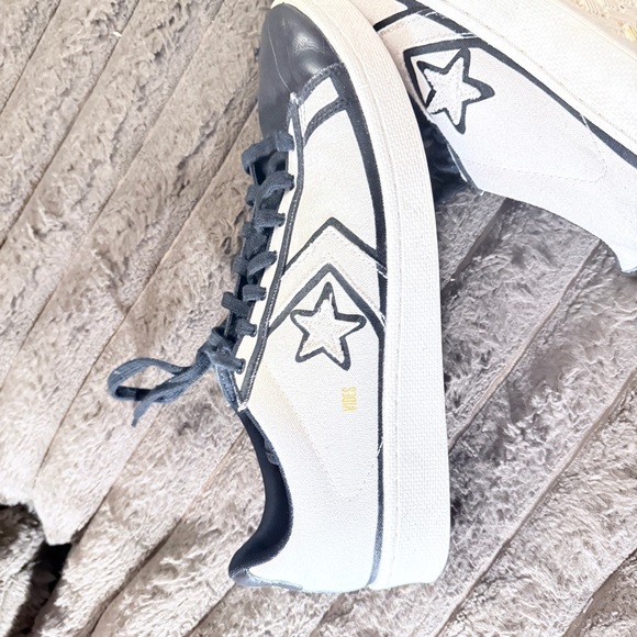 Joshua Vides Pro Lesther & Canvas Converse Men's Black andā Cream Allstars - Picture 9 of 16